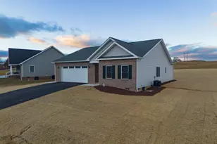 919 Clicks Ln, New Market, VA 22844 - Photo 2