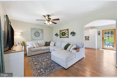 26084 Old Valley Pike, Toms Brook, VA 22660 - Photo 12