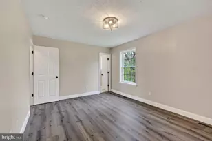 213 Black Oak Dr, Maurertown, VA 22644 - Photo 18