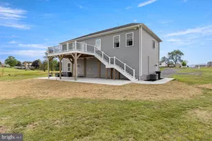 295 Sara Ann Ave, Edinburg, VA 22824 - Photo 4