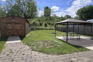 170 N Eberly St, Strasburg, VA 22657 - Photo 2