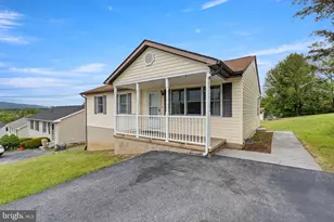 363 Crim Dr, Strasburg, VA 22657 - Photo 1