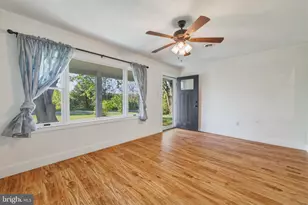 1642 S Ox Rd, Edinburg, VA 22824 - Photo 16