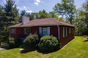 117 S Grove Ave, Edinburg, VA 22824 - Photo 2