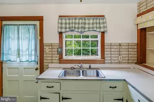 117 S Grove Ave, Edinburg, VA 22824 - Photo 8