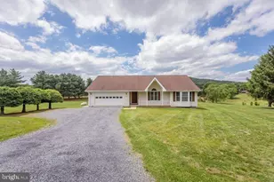 2220 Pine Woods Rd, Quicksburg, VA 22847 - Photo 2