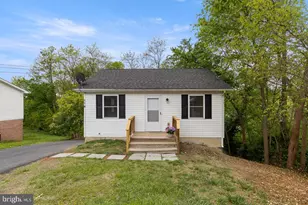 176 N Place Ln, Strasburg, VA 22657 - Photo 1