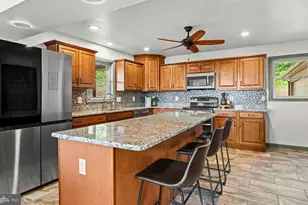 384 Lindamood Ln, Strasburg, VA 22641 - Photo 16
