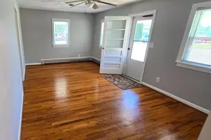 182 Shenandoah St, Mount Jackson, VA 22842 - Photo 2