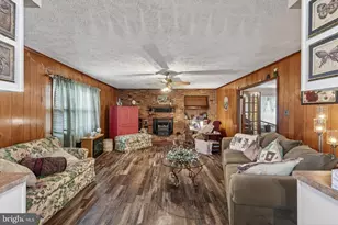 795 Hideaway Farms Rd, Edinburg, VA 22824 - Photo 10