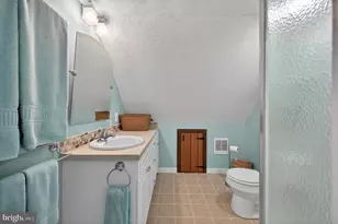 393 Palmer, Basye, VA 22810 - Photo 30