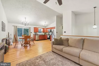 658 W King Street, Strasburg, VA 22657 - Photo 6