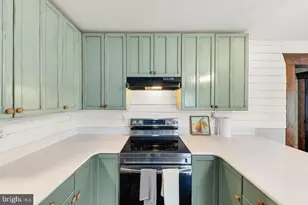 143 N Water St, Woodstock, VA 22664 - Photo 8