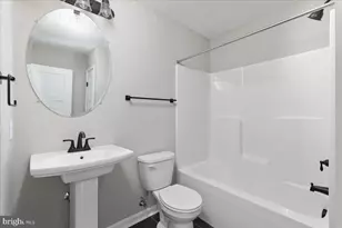 209 E Locust St, Woodstock, VA 22664 - Photo 12