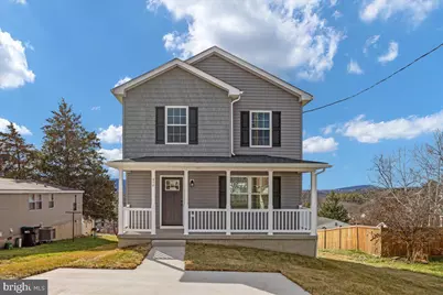 209 East Locust Street, Woodstock, VA 22664 - Photo 2