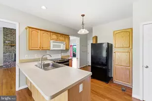 128 Fairview Cir, Woodstock, VA 22664 - Photo 4