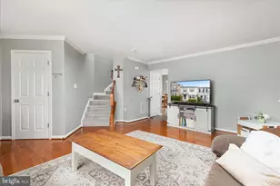 206 Hupps Hill Ct, Strasburg, VA 22657 - Photo 4