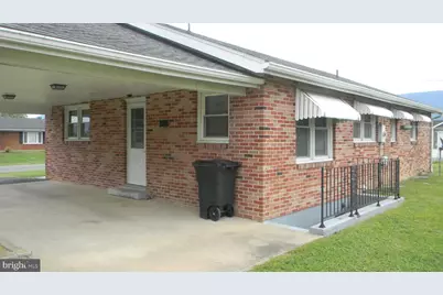 129 Apple Avenue, Mount Jackson, VA 22842 - Photo 2