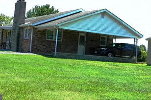 129 Apple Ave, Mount Jackson, VA 22842 - Photo 2