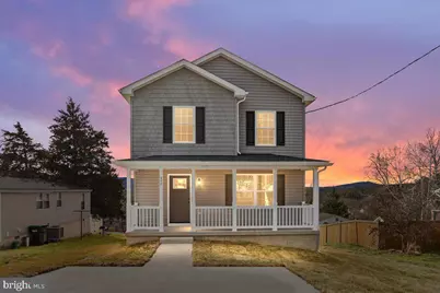 201 East Locust Street, Woodstock, VA 22664 - Photo 1