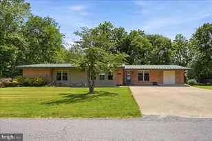 110 Comer St, Edinburg, VA 22824 - Photo 4