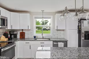 5848 Cardinal St, Mount Jackson, VA 22842 - Photo 4