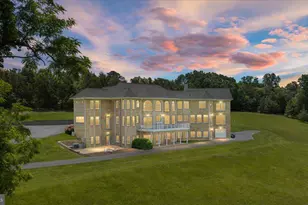 368 Ridge Hollow Rd, Edinburg, VA 22824 - Photo 1