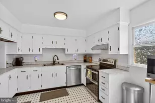 420 W Spring St, Woodstock, VA 22664 - Photo 18