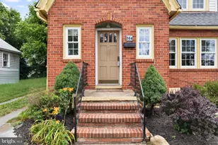 564 Orchard St, Strasburg, VA 22657 - Photo 2