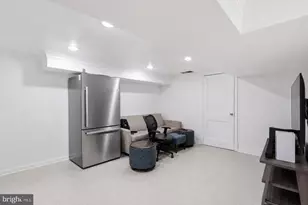 332 N Lee St, Woodstock, VA 22664 - Photo 28