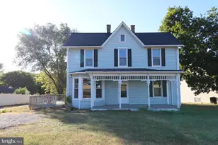 508 S Water St, Woodstock, VA 22664 - Photo 1
