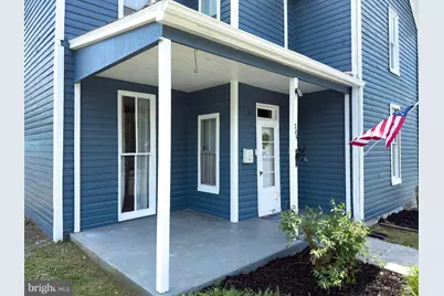 285 S Massanutten Street, Strasburg, VA 22657 - Photo 2