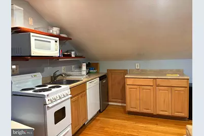 78 Cloverdale #REAR APT, Woodstock, VA 22664 - Photo 4