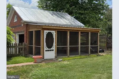 240 S Holliday Street, Strasburg, VA 22657 - Photo 18