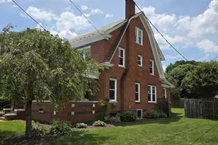 240 S Holliday St, Strasburg, VA 22657 - Photo 4
