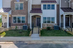 972 Orchard Ridge Pl, Woodstock, VA 22664 - Photo 2