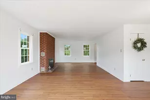 2447 Headquarters Rd, Edinburg, VA 22824 - Photo 14
