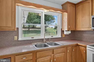 1627 Barbershop Rd, Edinburg, VA 22824 - Photo 16