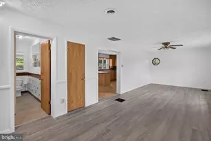 1627 Barbershop Rd, Edinburg, VA 22824 - Photo 6
