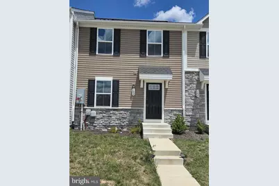 102 Spring Place, Strasburg, VA 22657 - Photo 1