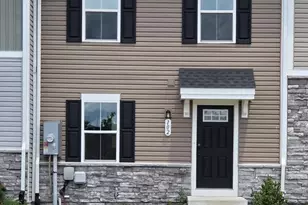 102 Spring Pl, Strasburg, VA 22657 - Photo 2