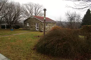 1346 Old Grade Rd, Strasburg, VA 22657 - Photo 6
