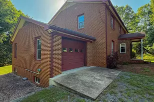 11 Hickory Ln, Woodstock, VA 22664 - Photo 4
