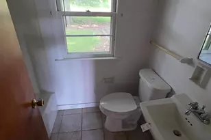 104 E South St, Woodstock, VA 22664 - Photo 12