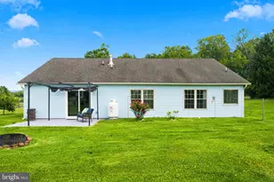 1915 Readus Rd, Edinburg, VA 22824 - Photo 4