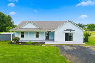1915 Readus Rd, Edinburg, VA 22824 - Photo 1