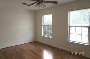 1016 Jackson St, Strasburg, VA 22657 - Photo 2