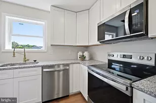 130 Wesley Chapel Dr, Edinburg, VA 22824 - Photo 4