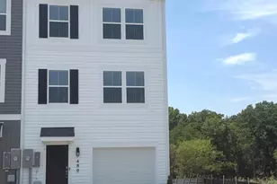 480 Sophie St, Strasburg, VA 22657 - Photo 2