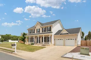 677 Dellinger Dr, Strasburg, VA 22657 - Photo 1